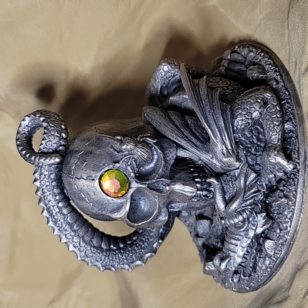"Dark Secrets: The Dragon Skull" Solid Pewter W/ Prism Crystal Figurine (M&M)